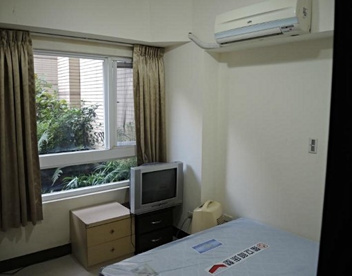 面花園,5900精緻雅房.通風採光佳. - Image 1