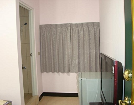 鬧中取靜.優質的套房 - Image 2