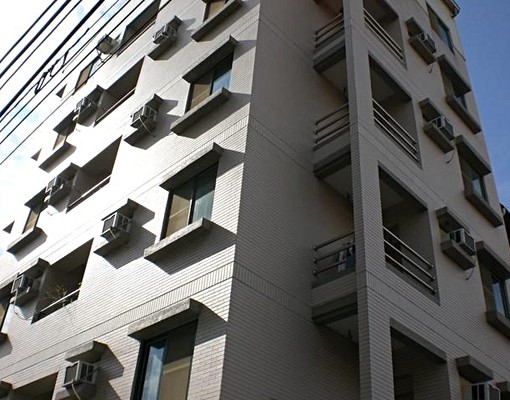 東豐路靜巷內/近成大醫院成/大社科院/火車站 - Image 7