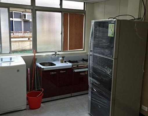圖書館旁新裝潢優質公寓住宅出租 - Image 10