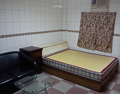 優惠價左營三鐵共構~8坪獨立大套房~ - Image 5