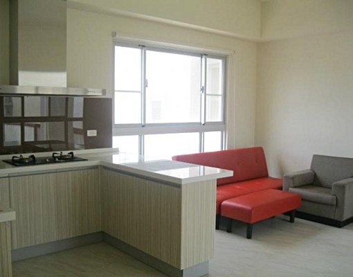 近新光三越小北門店，兩房一廳一衛一機械停車位(非自住勿擾). - Image 2
