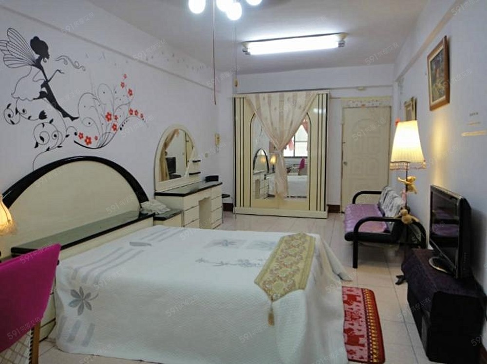 典雅簡潔的大套房 寬敞舒適