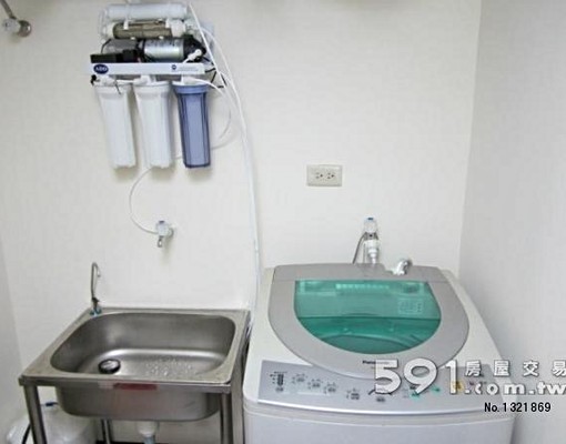 美麗島雙捷運站電梯大樓套房 - Image 7