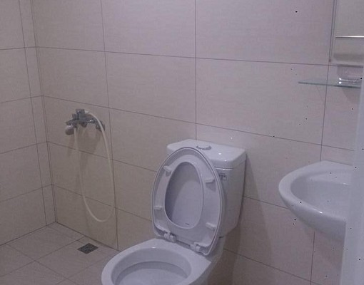 近輔大,有家具網路冷氣,精緻套房 - Image 4