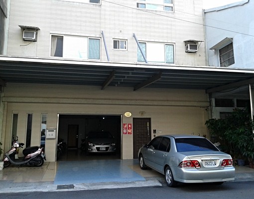 南區溫馨小套房 - Image 1