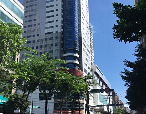 比樣百貨商圈優質套房b - Image 1