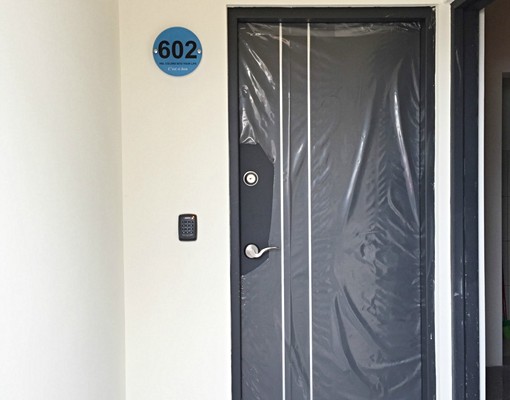 陽台電梯套房(附獨洗) - Image 2