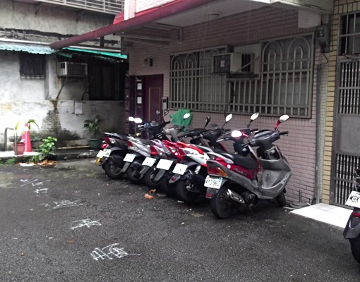 捷運明德女子套房/可短租/需預約看屋 - Image 3