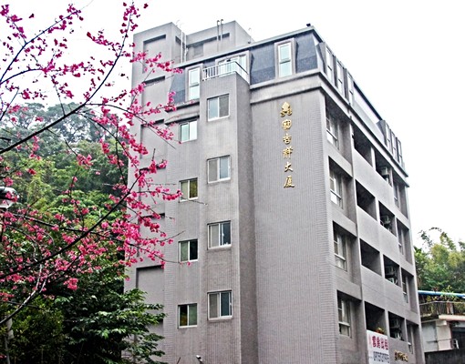 電梯套房(含水、電、瓦斯、網路) - Image 1