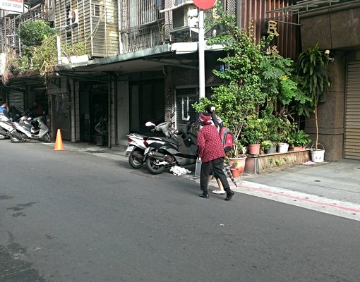 萬大路華中橋頭-稀有休旅車機械停車位出租 - Image 4