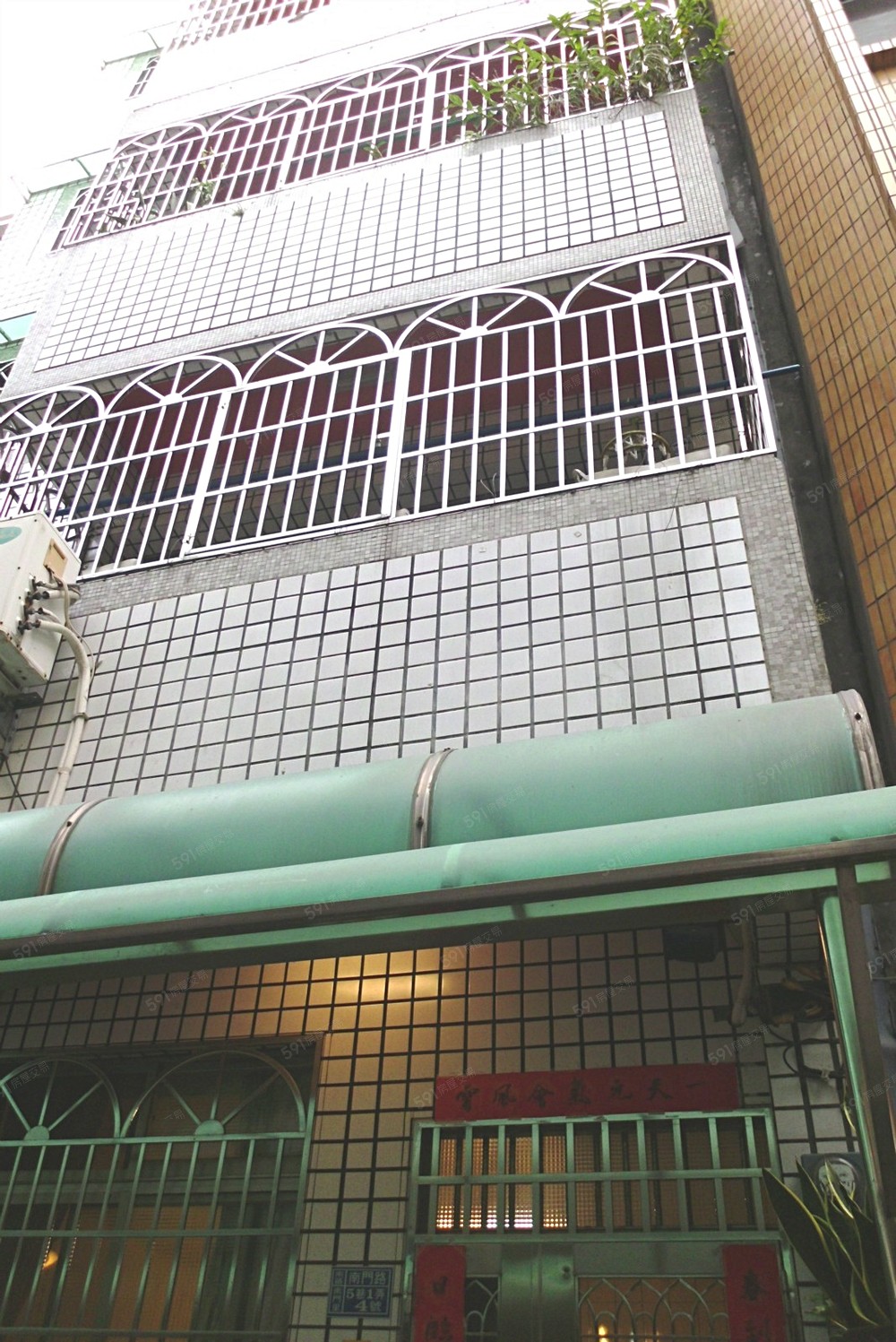 1樓, 可放機車,不怕淋雨,