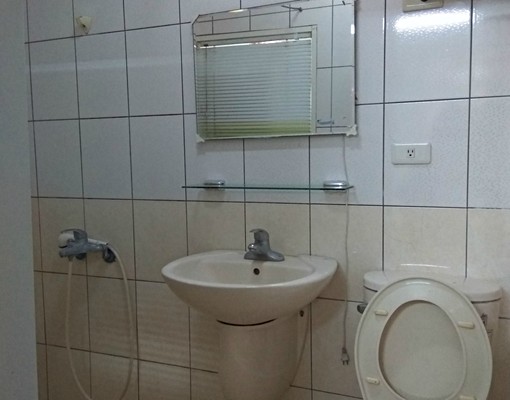 生活機能佳近清華南大區電梯套房附陽台 - Image 2