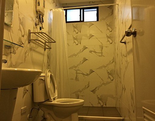 近中國醫大,獨洗獨晒,大後陽臺,可租補 - Image 5