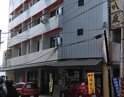 大慶街全新整修學生套房復興路文心南路口, - Image 1