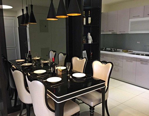 三房兩廳百萬裝潢全新附車位 - Image 3