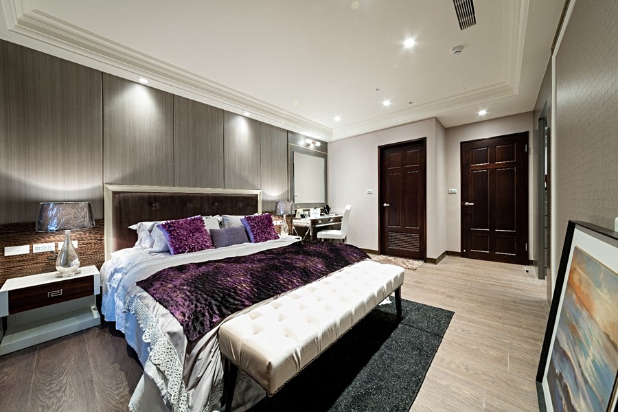 B3戶主臥室配有陽台及更衣室