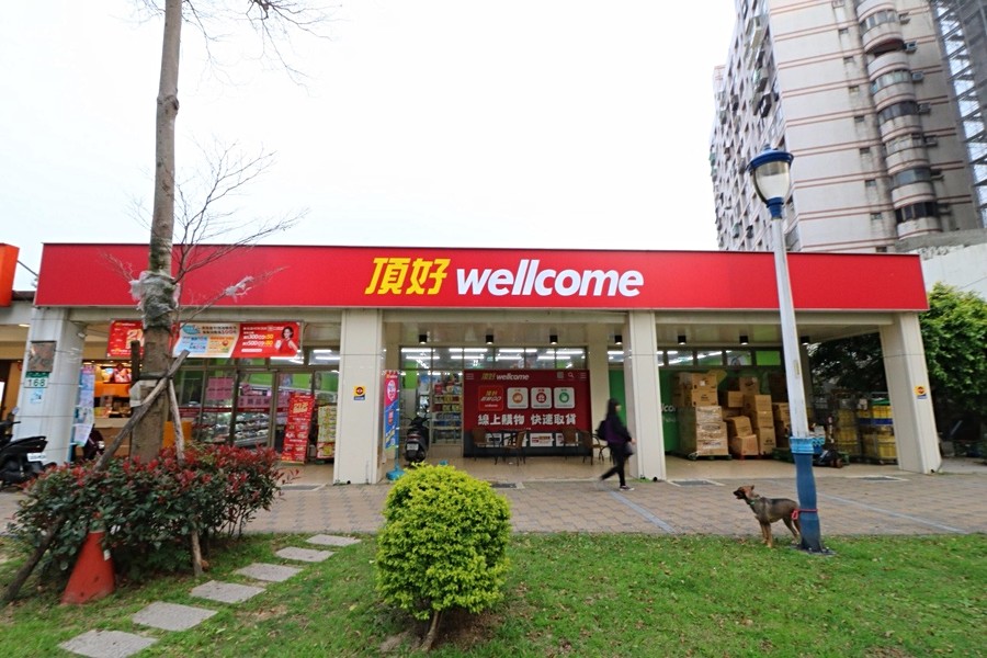 沙崙路的頂好生鮮超市