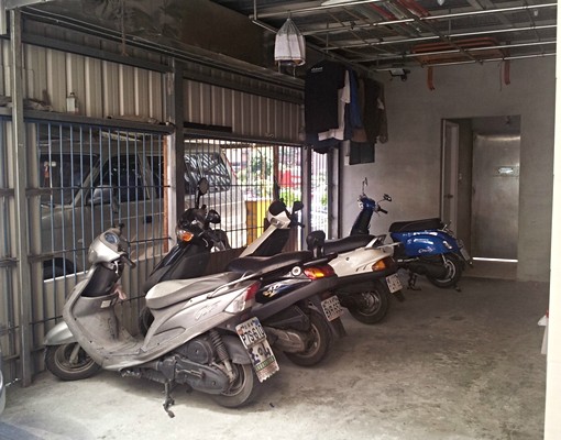 中港路近幸福路溫馨雅房，家俱家電全 - Image 9