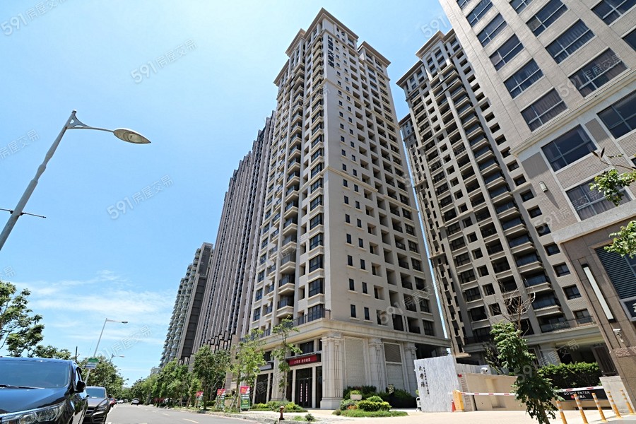 浩瀚大學漾實景圖