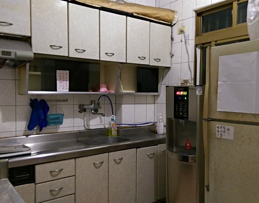 永和區簡約風格雅房出租,透天分層 - Image 3