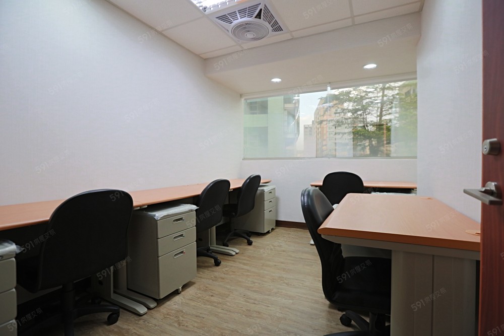 3~5人辦公室-有對外窗