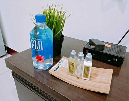 陽台專人倒垃圾台電市中心大套房可寵物 - Image 2