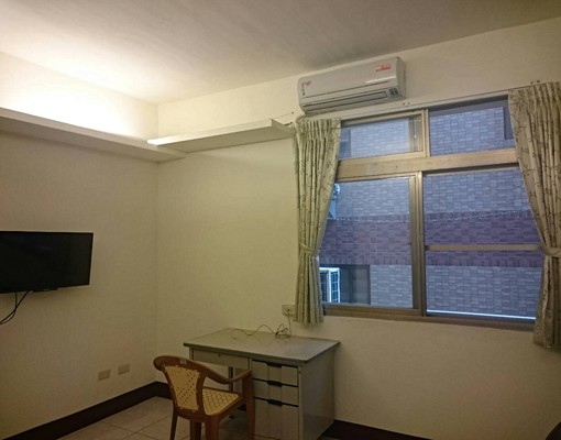 近家樂福優質套房,全配家具生活機能超方便 - Image 3