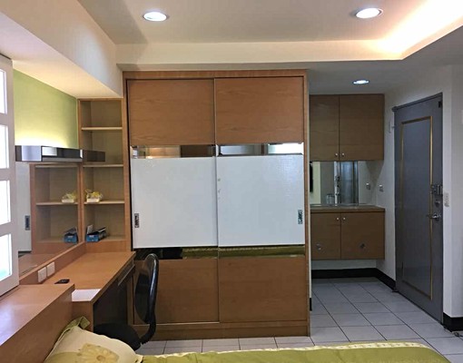 東區成大獨立電梯套房家俱全有裝潢 - Image 2