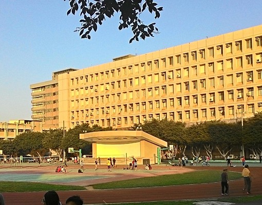 南亞學院✔電梯套房★陽台晾衣★通風採光佳 - Image 13