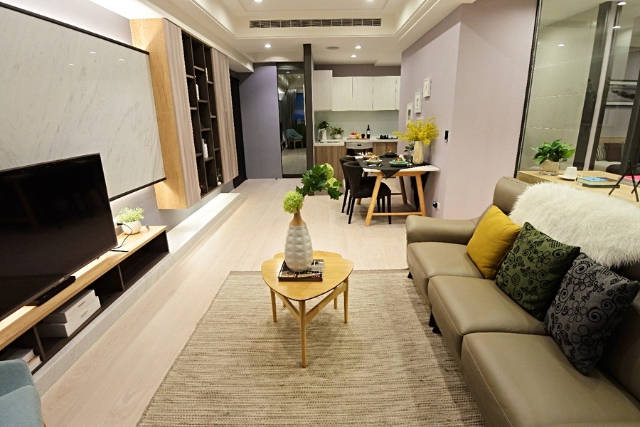 3房樣品屋陽台看進來