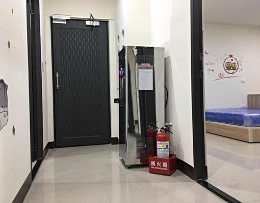 金華商圈全新屋況,獨立陽台，獨立洗衣機 - Image 9