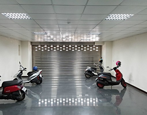 近巨城新穎電梯大廈,稀有套房(限女性) - Image 5