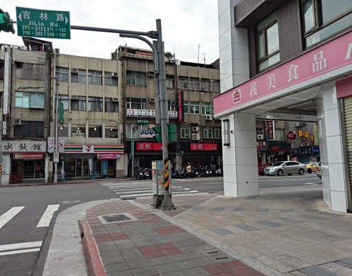 捷運全新裝潢大套房 - Image 3
