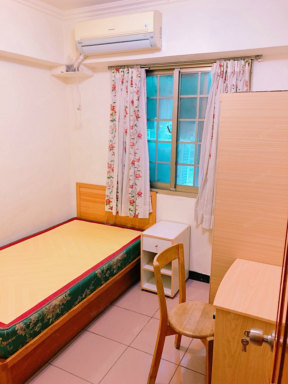 雅房/4坪/3樓/8000元