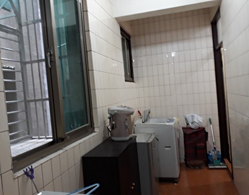 捷運透天大套房限女性(一層2戶) - Image 14