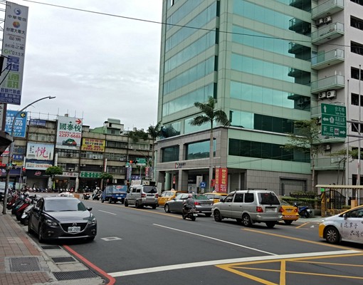 重陽路自強路口2樓美套房黃太太 - Image 1