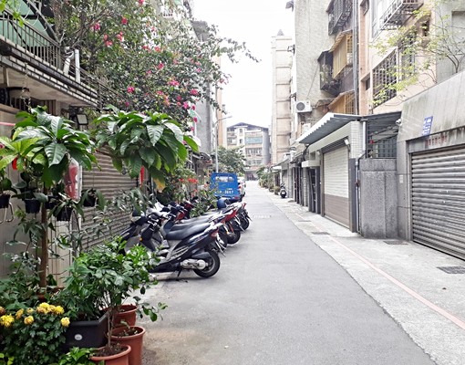 近台大一樓8坪套房交通便安靜環境佳 - Image 1