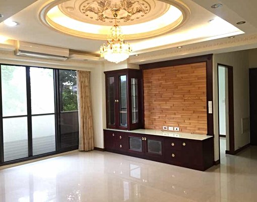 三代同堂孝親房大家庭男房起家厝前庭後 - Image 1