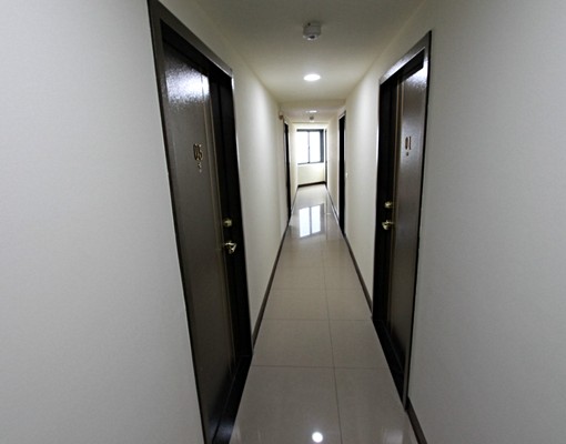 台中路高樓景觀房台中車站旁一卡皮箱即可住 - Image 6