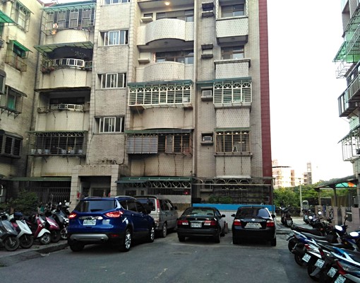 僅限海洋大學學生2房雙衛浴共9500元汽車機車可免費停泊租補 - Image 3