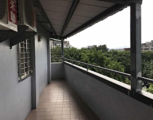 迴龍乾淨管理套房 - Image 1