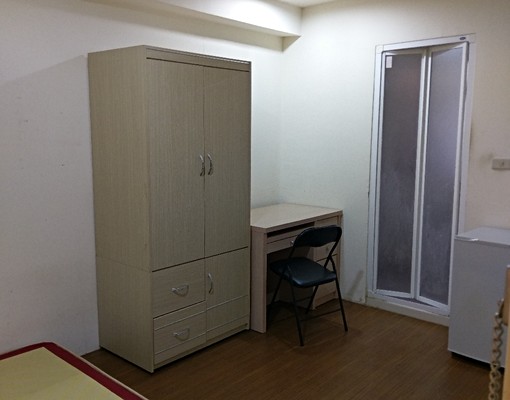學生套房3分至台大商圈，電梯免爬梯，溫暖明亮居 - Image 1