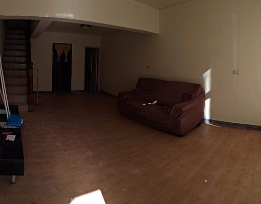 **租售**大四房，三衛浴二陽臺一車位 - Image 1