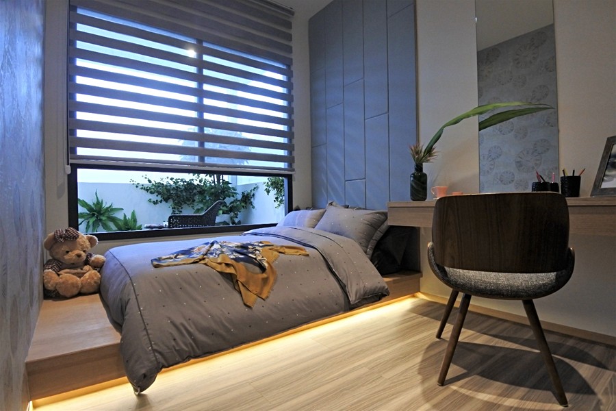 A5次臥~窗外為景觀陽台，綠意盎然✿✿✿