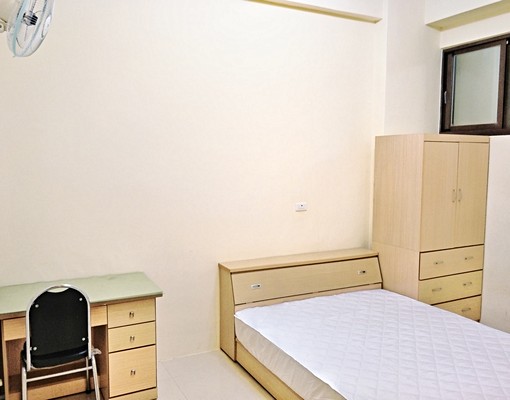 後火車站,電梯套房,自強超市旁 - Image 3