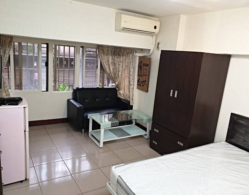 高優質!大窗戶!乾淨舒適套房!近熱鬧商圈 - Image 4