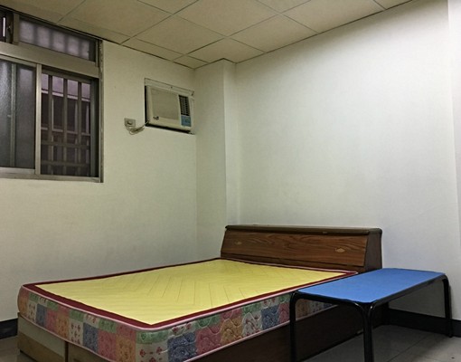 新莊輔大捷運站靜巷套房 - Image 1