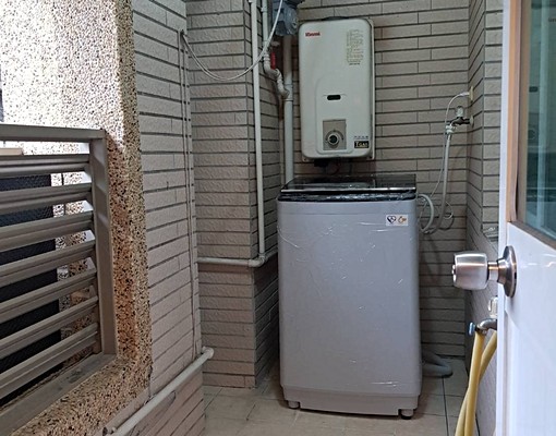 三多商圏捷運明亮優質2+1房全新衛浴變頻冷氣3台 - Image 4