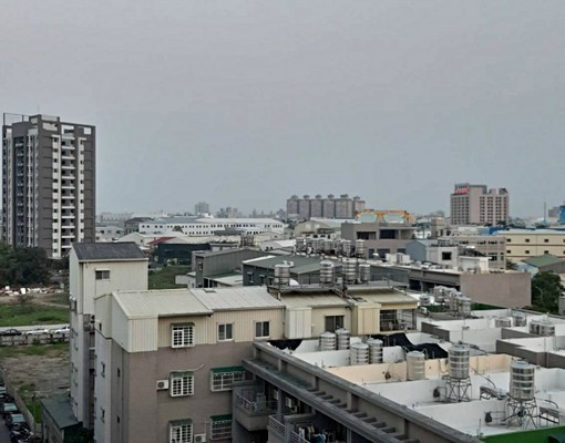 優質套房~客廳獨立陽台附家俱家電包管理費 - Image 15